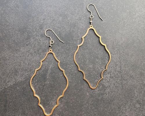 クラウド 雲モチーフ ピアス ピアス（フック・チェーン） slightly