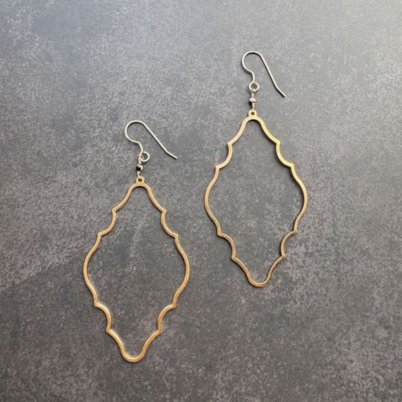 クラウド 雲モチーフ ピアス ピアス（フック・チェーン） slightly