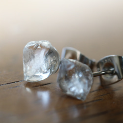 （獨一無二）赫基蒙鑽石耳環（8毫米，醫用不鏽鋼） 第3張的照片