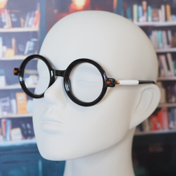 【在庫限り販売終了】まんまるレトロなフレーム ｜ブラック×ホワイト 2枚目の画像