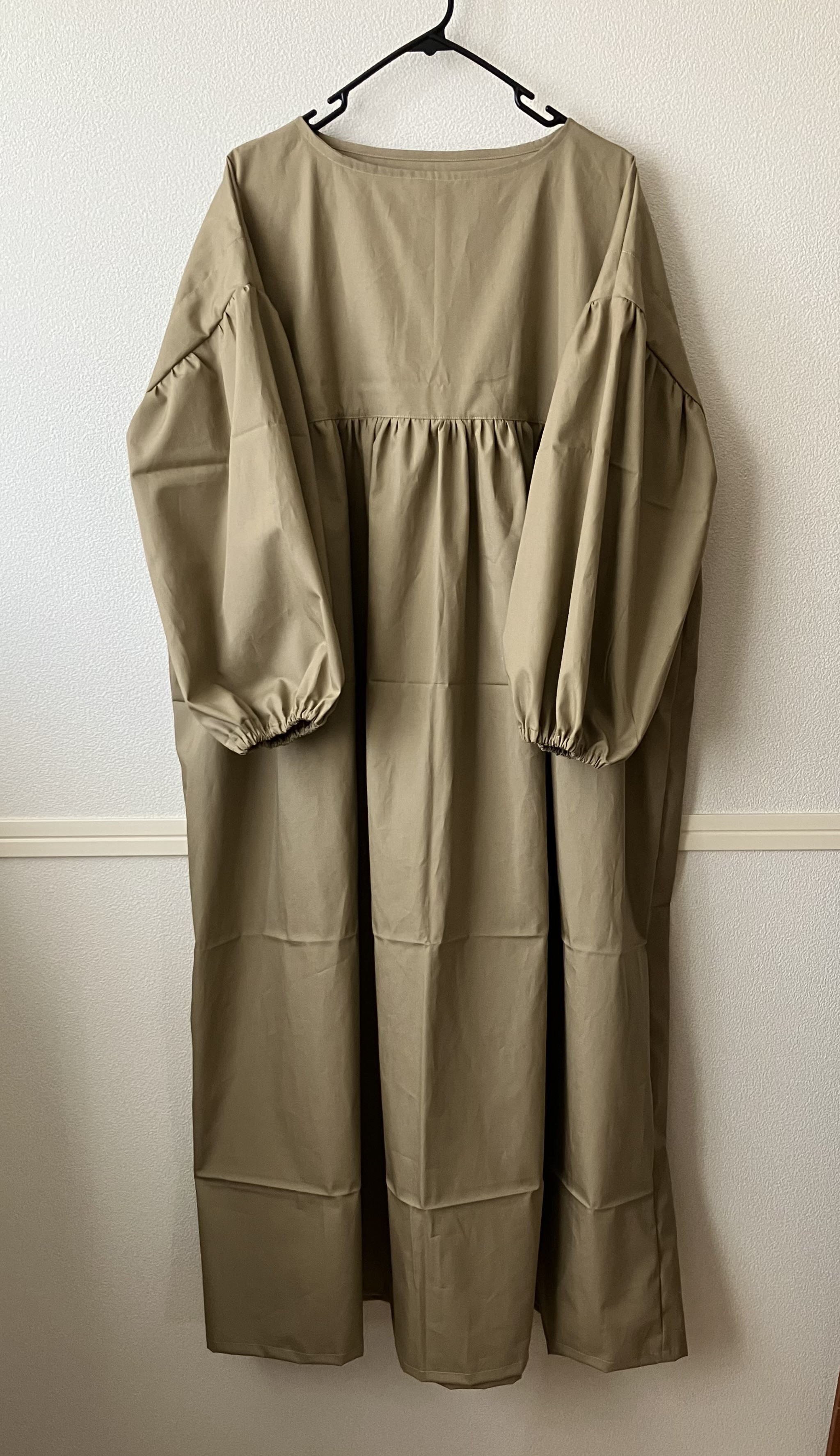 ハンドメイド長袖ワンピース