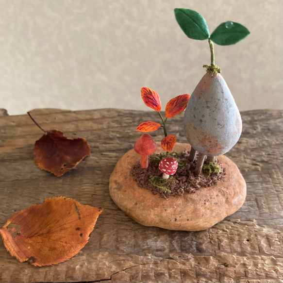 9832.bud 三本脚 小さい秋みつけた 3枚目の画像