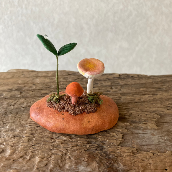 9837.bud 粘土のきのこ 3枚目の画像