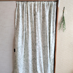 【一点物】幅広コットンの間仕切り、カーテン 縦約170～188cm×横約148cm(北欧風動物柄)『Creema限定』 1枚目の画像