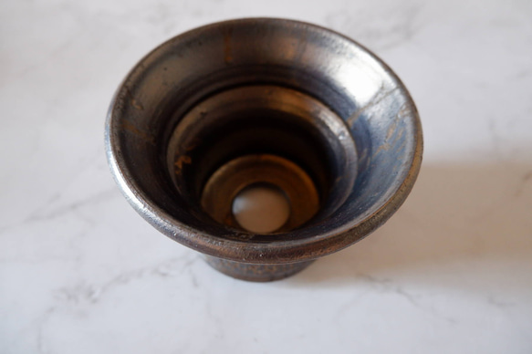 4.5号燻し金彩線彫り鉢296　塊根植物　多肉植物　盆栽　植木鉢　作家鉢　鉢皿　沖縄 4枚目の画像