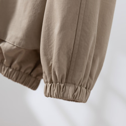 「完美單品」－一件短版夾克外套，配有時尚的立體兜帽和口袋設計，米色，251001-1 第6張的照片