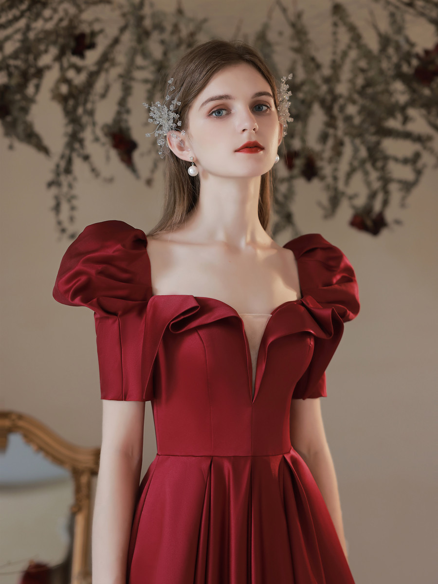 ワインレッド ウェディングドレス 半袖 サテン 上品 結婚式 花嫁 前撮り パーティー 披露宴 B066