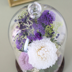 喪中はがきが届いたらFUNERALウッドガラスドーム ダリアスターチスLV【プリザーブドフラワー】お悔やみお供え 3枚目の画像