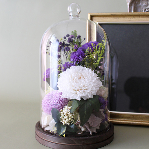 喪中はがきが届いたらFUNERALウッドガラスドーム ダリアスターチスLV【プリザーブドフラワー】お悔やみお供え 4枚目の画像