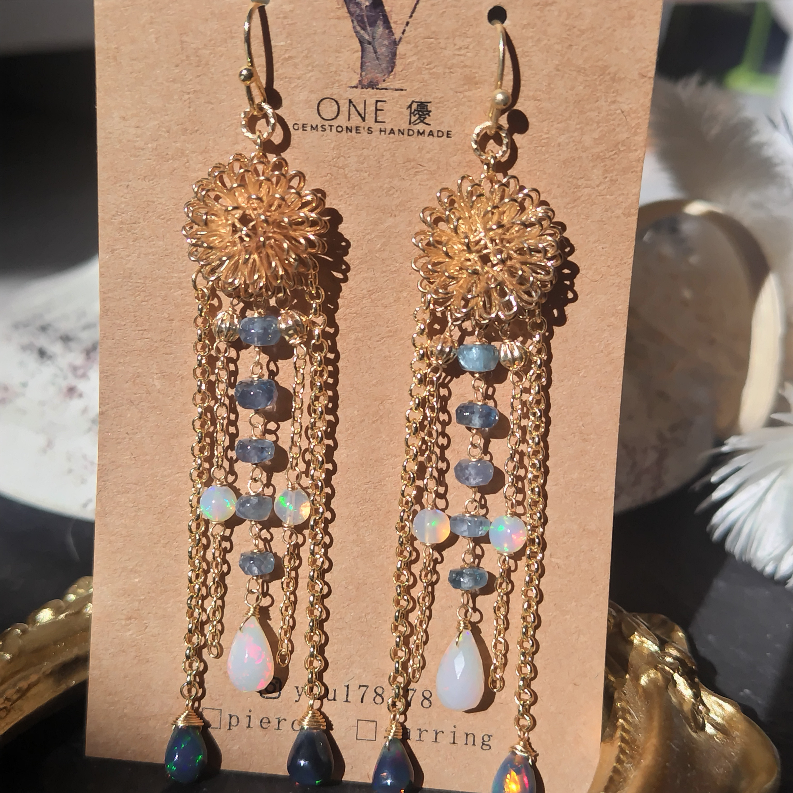 特別価格　フラワーパーツ　プレシャスオパール　ブラックカラーオパール　カイヤナイト　14kgf ピアス　イヤリング