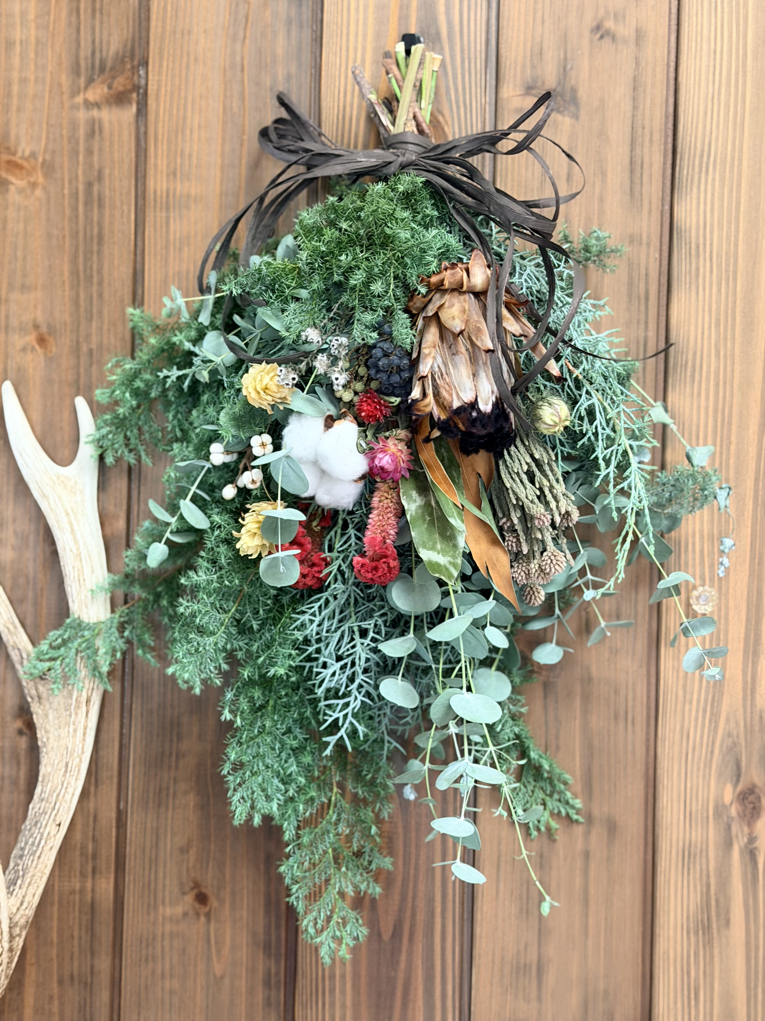 冬の訪れを感じるスワッグ