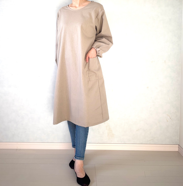 新色追加しました！毎日の割烹着。しっかり素材で頼れる1枚。コットンリネンキャンバス『グレージュ』 7枚目の画像