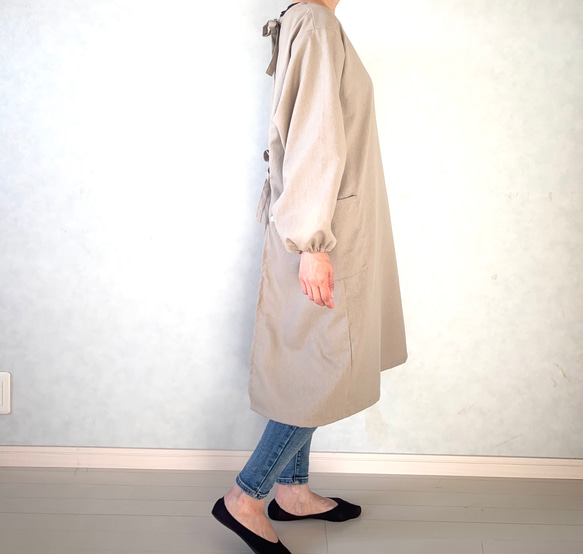 新色追加しました！毎日の割烹着。しっかり素材で頼れる1枚。コットンリネンキャンバス『グレージュ』 5枚目の画像