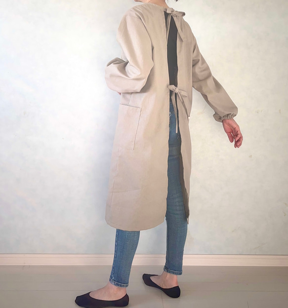 新色追加しました！毎日の割烹着。しっかり素材で頼れる1枚。コットンリネンキャンバス『グレージュ』 11枚目の画像