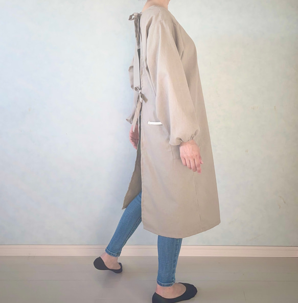 新色追加しました！毎日の割烹着。しっかり素材で頼れる1枚。コットンリネンキャンバス『グレージュ』 10枚目の画像