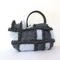 大きめネコバッグ＊グレーニットのパッチワーク 1枚目の画像