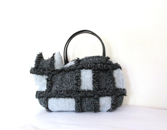 大きめネコバッグ＊グレーニットのパッチワーク 2枚目の画像