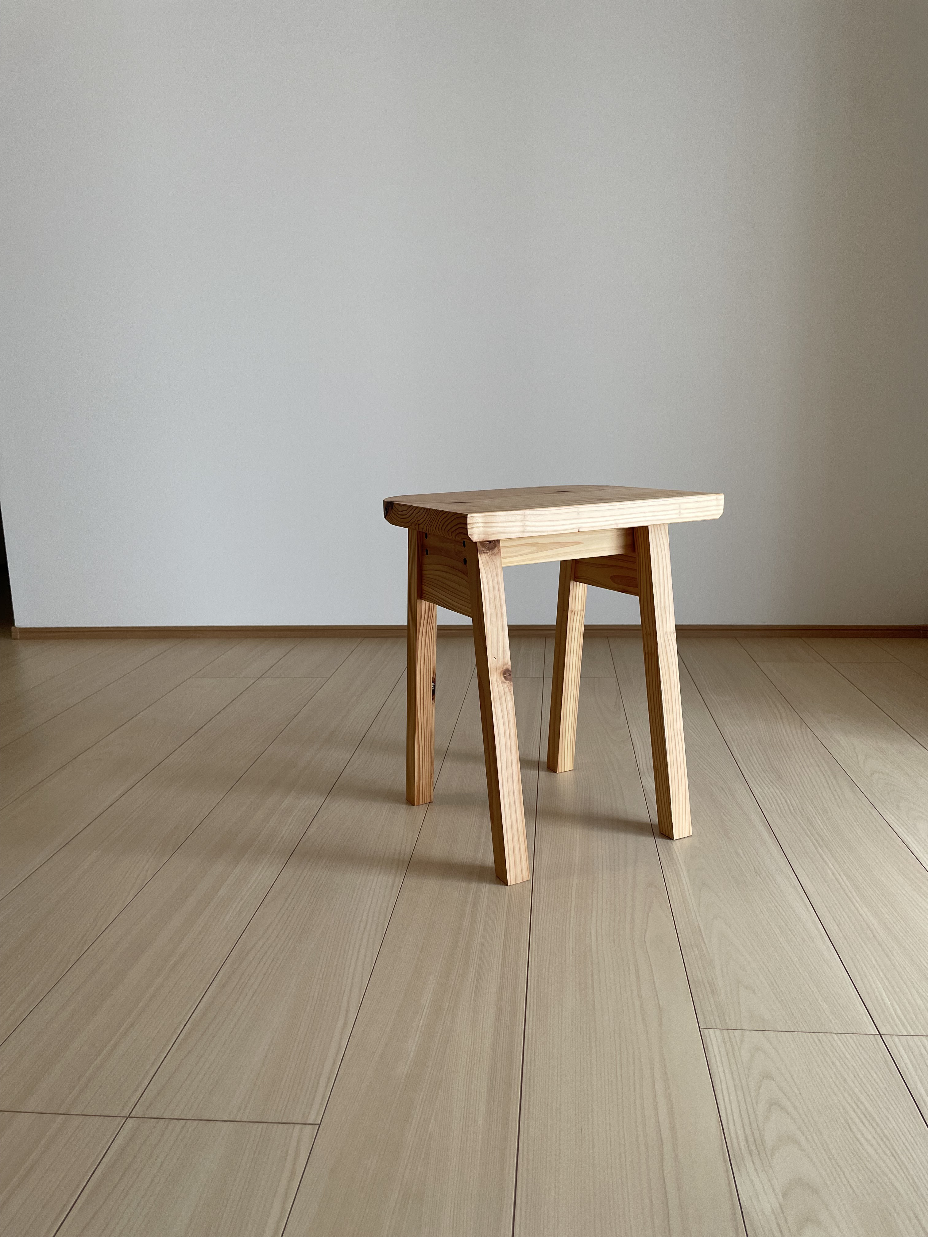 送料無料　カンフースツール