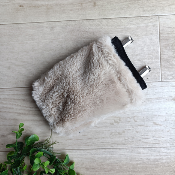 大人の移動ポケット　マイポケット　ふわふわコーデ ふわふわバック　ファーバック　フェイクファー もこもこポケット　ポケッ 3枚目の画像