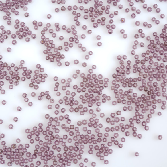 (5g) 11/0 フランス製 ヴィンテージ シードビーズ　プルーン 4枚目の画像