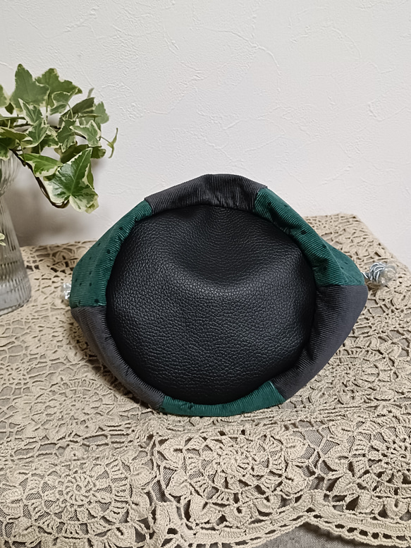 丸底巾着ポーチグリーンドットコーデュロイ 3枚目の画像