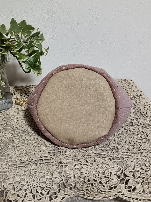 丸底巾着ポーチピンクドットコーデュロイ 3枚目の画像