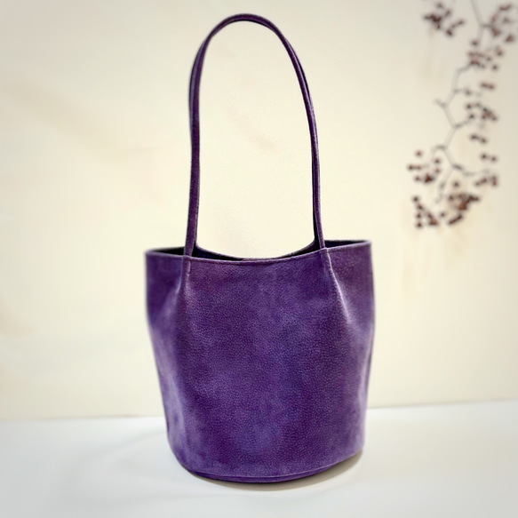ころんと丸底（まるそこ）スエードバッグ　バイオレット　カラーオーダー可 1枚目の画像