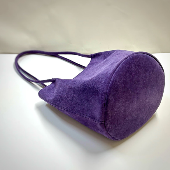 ころんと丸底（まるそこ）スエードバッグ　バイオレット　カラーオーダー可 4枚目の画像