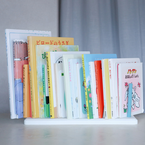 斜め差し絵本棚 本棚・絵本棚・マガジンラック なんもの家具 通販