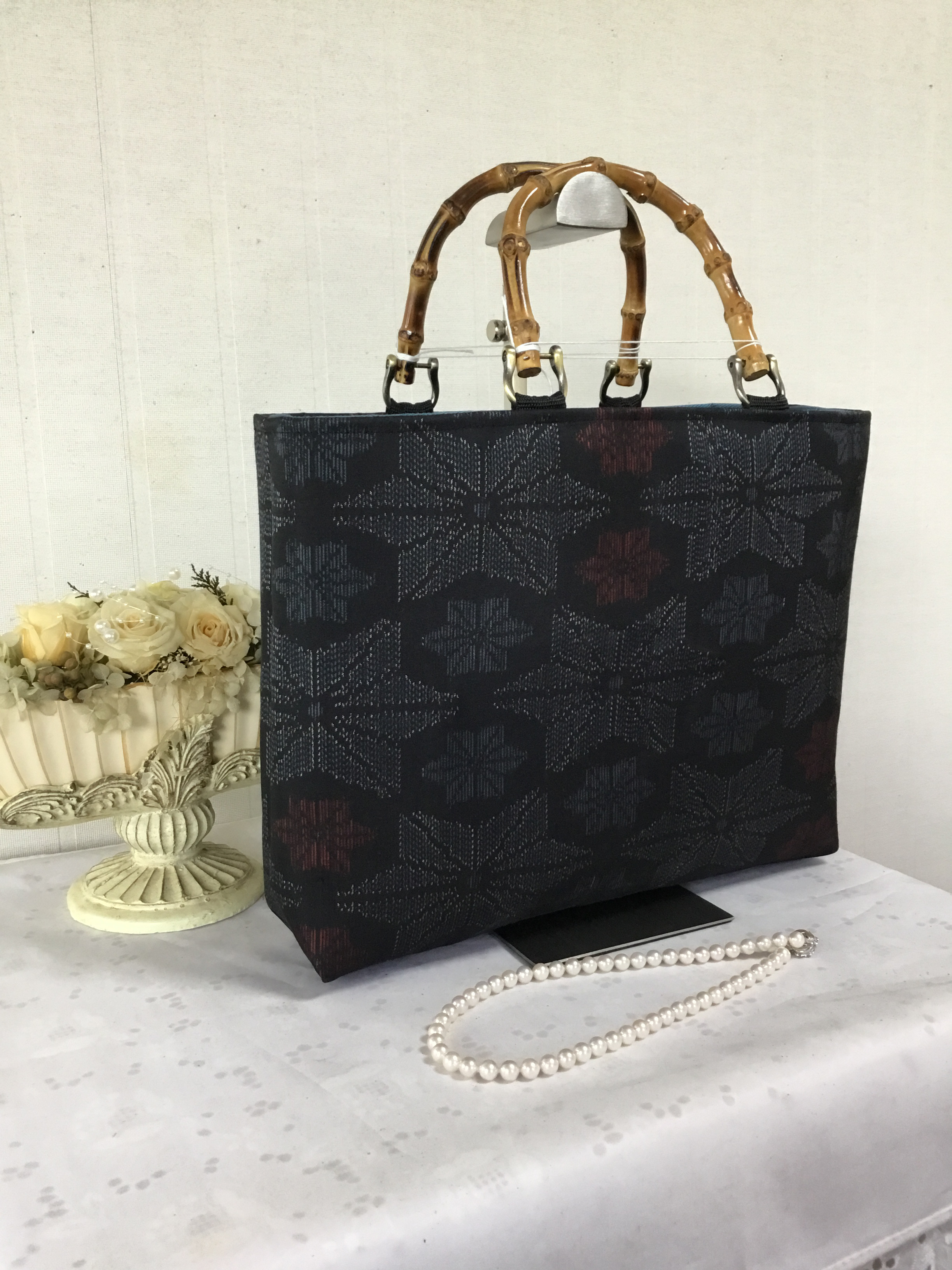 花ぷらら・春のお出かけ・シンプルで使いやすい・洋服でも着物でも使える・ハンドメイド・大島紬・トートバッグ・454