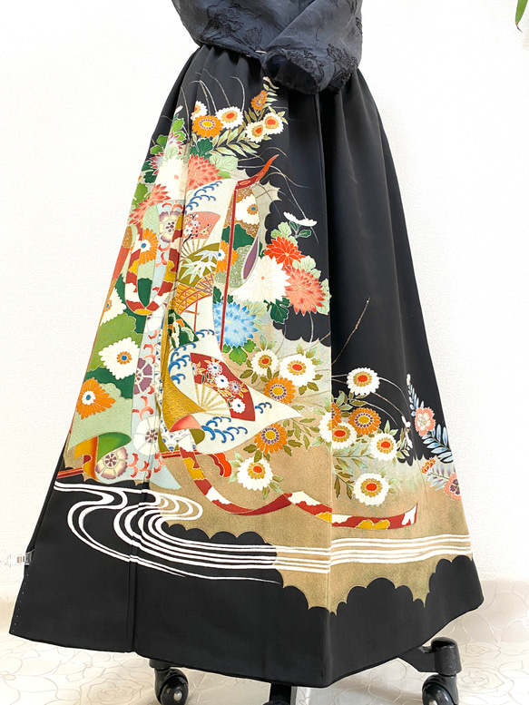 大人可愛いセレブ着物スカートフリーサイズ1点物黒留袖着物リメイクウエストゴムロングスカートフリーサイズ送料込み5722 2枚目の画像