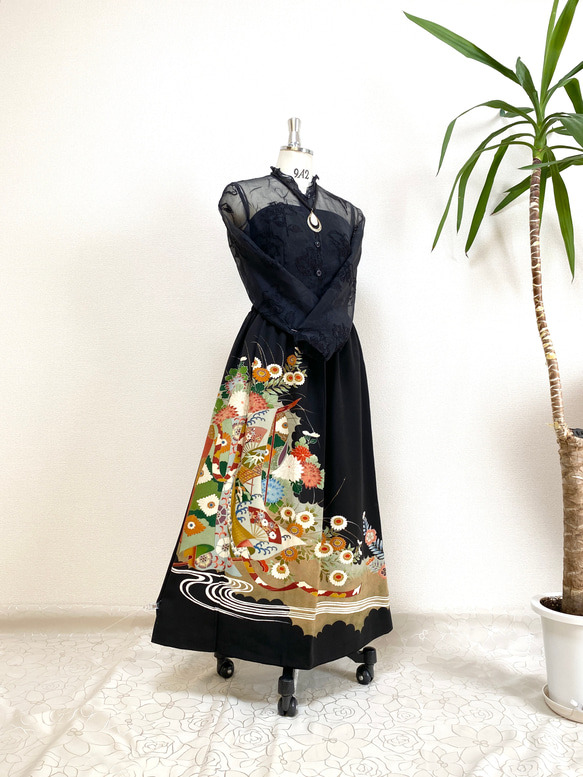 大人可愛いセレブ着物スカートフリーサイズ1点物黒留袖着物リメイクウエストゴムロングスカートフリーサイズ送料込み5722 1枚目の画像