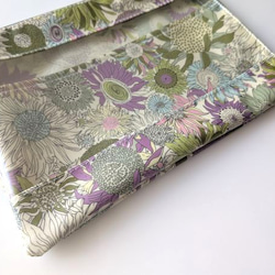 仕切り付きB6　L字ファスナー　クリアポーチ　スモールスザンナ　リバティ　ラミネート　♡大小さまざまなひまわり 3枚目の画像