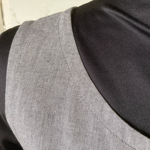 グレーのコットンダンガリー　後ろで結んで！エプロンドレス　ML　着丈118 7枚目の画像