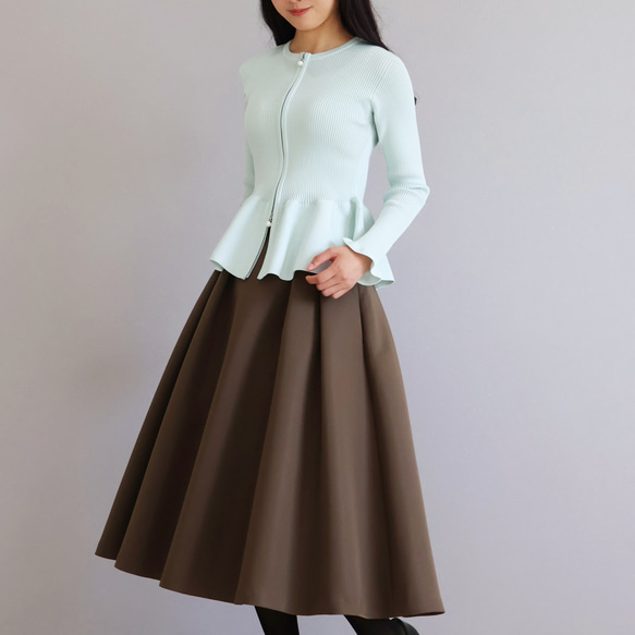 【色違いで欲しい◎】ライトグログランタックフレアスカート【ブラック】 6枚目の画像