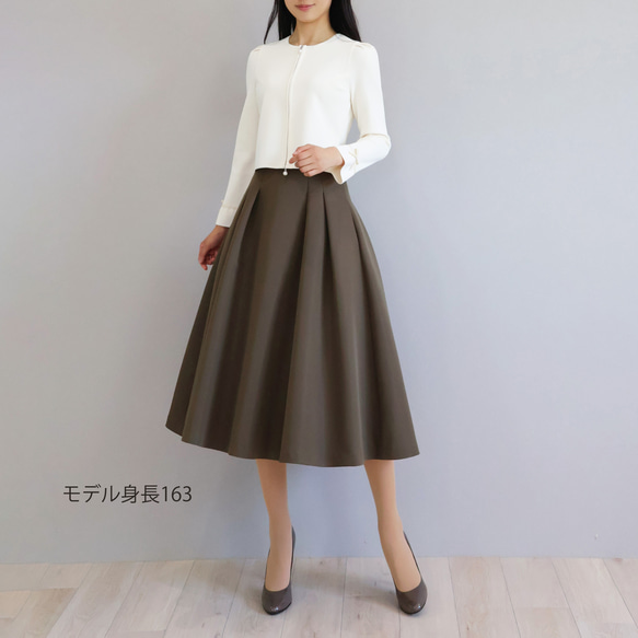 【色違いで欲しい◎】ライトグログランタックフレアスカート【ブラック】 7枚目の画像