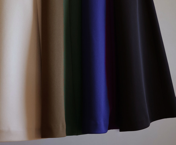 【色違いで欲しい◎】ライトグログランタックフレアスカート【ブラック】 13枚目の画像