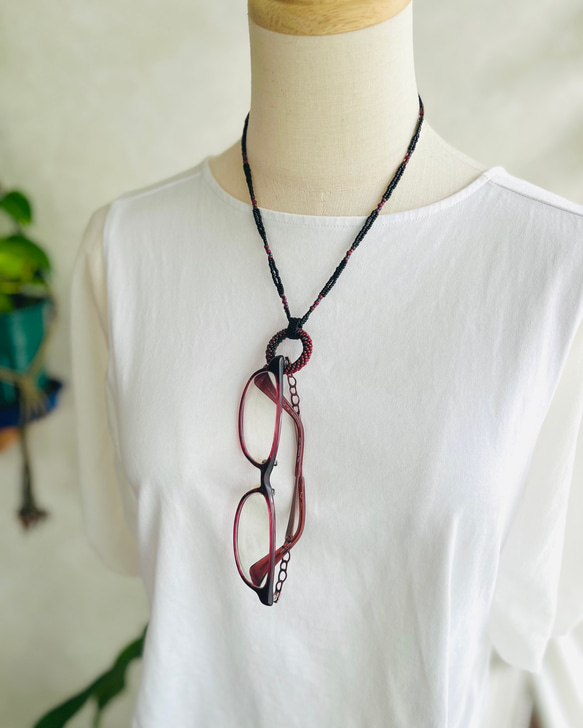 グラスホルダーネックレス〜レッド〜 1枚目の画像