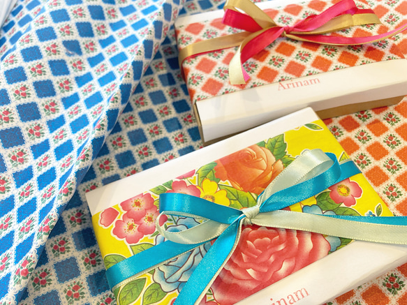 bon bon Smoky pink【刺繍アクセサリー/薔薇/プチギフト/プレゼント/和装/クリスマス】 3枚目の画像