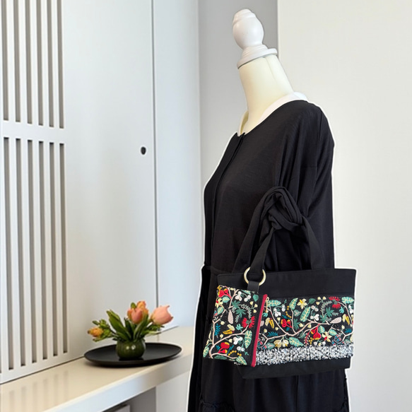 【Creema限定】鳥とお花のクリスマスカラー/インド刺繍×帆布/トートバッグ＆ポーチセット 11枚目の画像