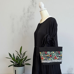 【Creema限定】鳥とお花のクリスマスカラー/インド刺繍×帆布/トートバッグ＆ポーチセット 10枚目の画像