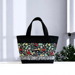 【Creema限定】鳥とお花のクリスマスカラー/インド刺繍×帆布/トートバッグ＆ポーチセット 4枚目の画像