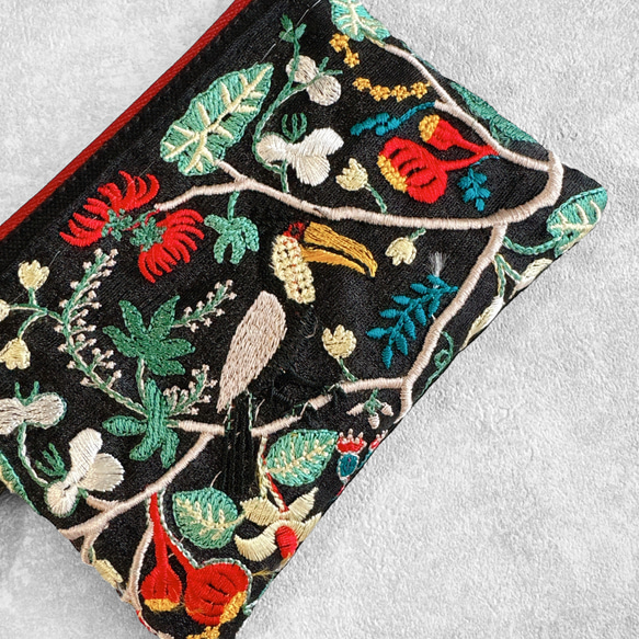鳥とお花/インド刺繍×帆布◆カラビナ付きフラットポーチ/マルチケース 7枚目の画像