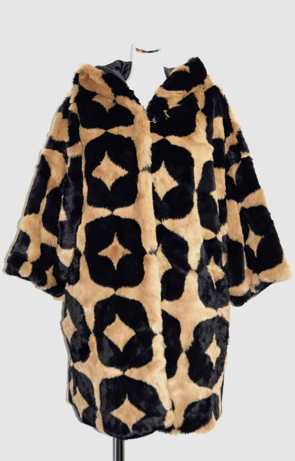 【HIGH GRADE PRODUCTS】MONOGRAM FUR COAT(beige)コート　ベージュ　シンプル