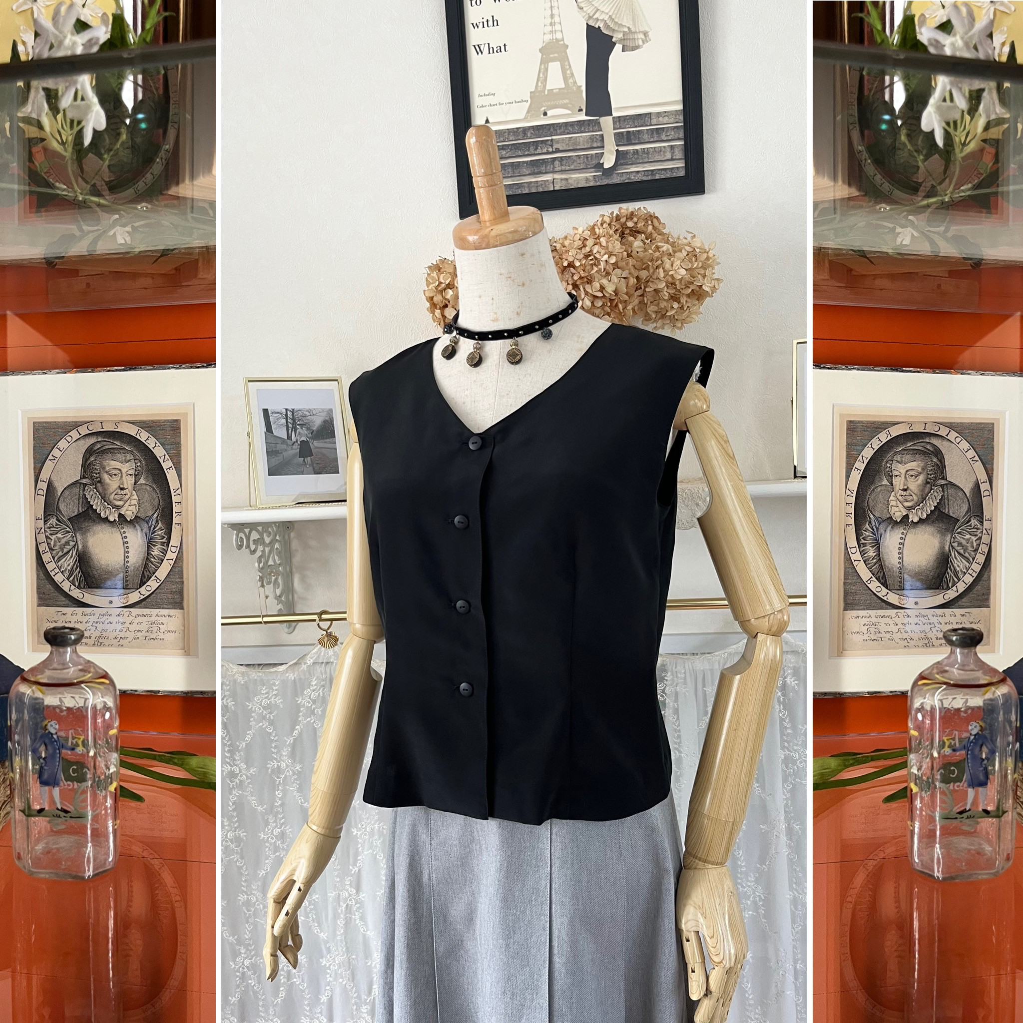 黒・シルクのVネックブラウス『ノースリーブ・前開き・インナー・タンクトップ』