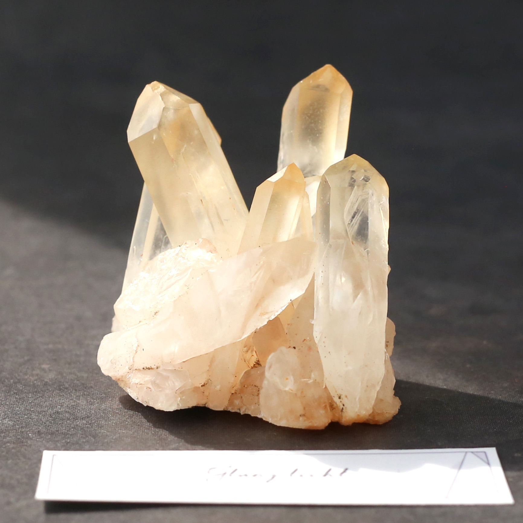 コロンビア産クォーツ ピンク 水晶 天然石 水晶 鉱物 一点物 クラスター 浄化