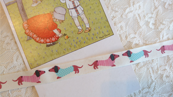 再入荷！カットしてタグにしても！『シンプルで使いやすい！コットンテープ　ダックス柄　ドッグ柄』～4ｍ65㎝でカット済み～ 1枚目の画像