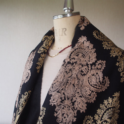 【豪華で繊細な刺繍】ブランケットショール・ペイズリー柄BK 5枚目の画像