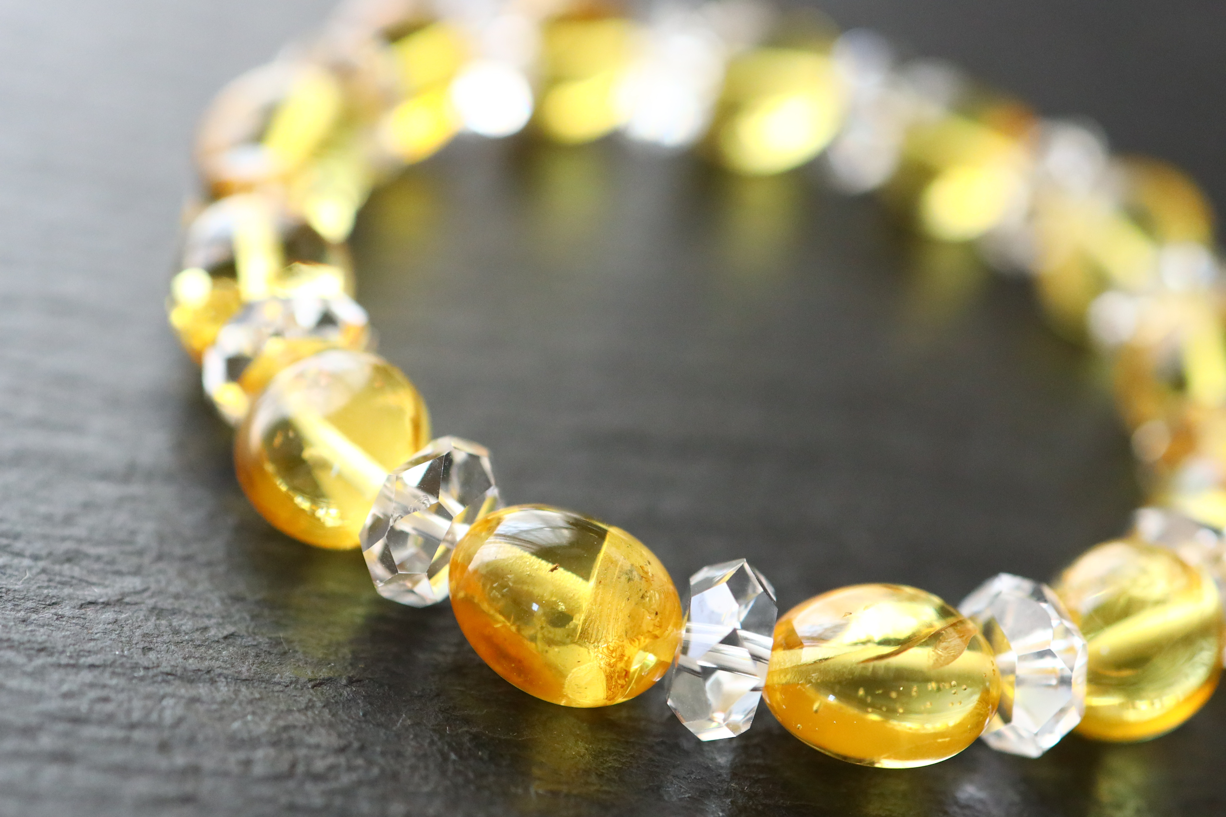 …☆スーパープレミアムブレス☆天然琥珀・ハニーレモンカラーアンバー：琥珀：タンブルタイプ☆天然石ブレスレット☆…