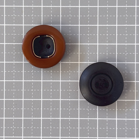 ボタン レトロ 円形 サークル ブラウン 二つ穴 23mm 4個セット ew-007 3枚目の画像